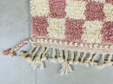 Load image into Gallery viewer, Blush Charm Checkerboard Rug 4x8 ft - G5192
