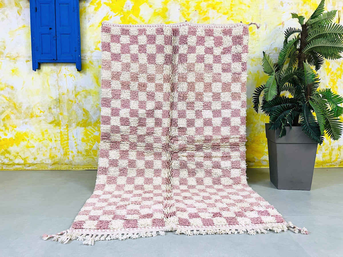 Blush Charm Checkerboard Rug 4x8 ft - G5192 – The Wool Rugs