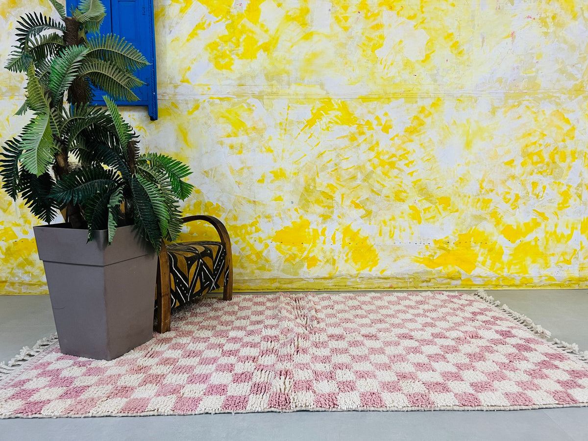 Blush Charm Checkerboard Rug 4x8 ft - G5192 – The Wool Rugs