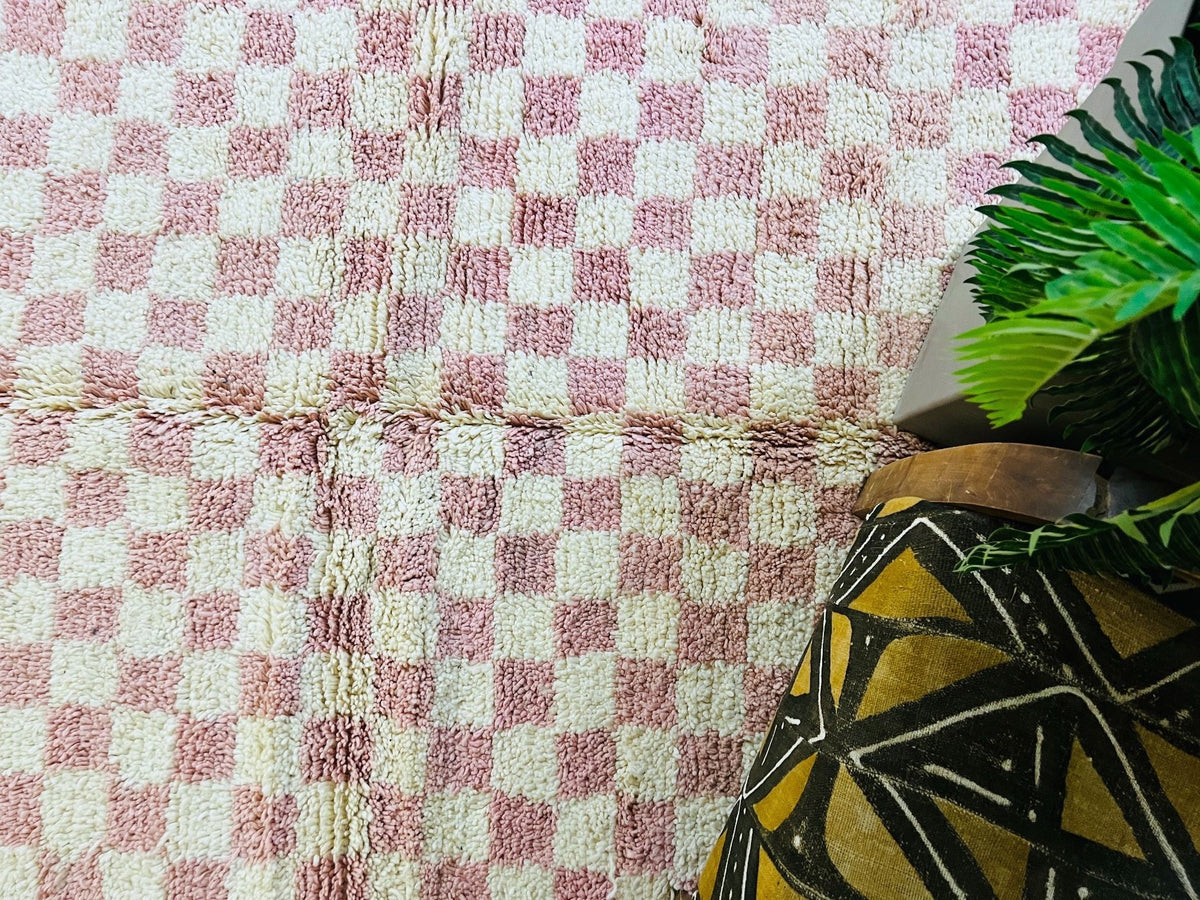 4x8 Foot Rug Blush Charm Checkerboard Rug 4x8 ft - G5192 – The Wool Rugs
