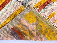 Load image into Gallery viewer, Unique yellow M&#39;rirt beni ourain rug 5x8 ft - G5519
