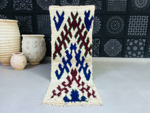 Load image into Gallery viewer, Handwoven Artisanal Moroccan Boucheroutie rug 2x6 ft - BN4
