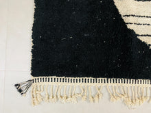 Load image into Gallery viewer, Black Beni ourain rug  - All wool berber rug
