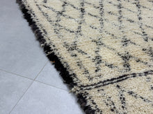 Load image into Gallery viewer, Vintage Moroccan Rug 6x11 - F52, Rugs, The Wool Rugs, The Wool Rugs, 
