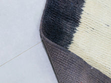 Load image into Gallery viewer, Artisan-made Moroccan area rug


