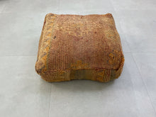 Load image into Gallery viewer, Garden decor,
Kilim pillow,
Floor pillow,
Floor cushion,
Patio decor,
