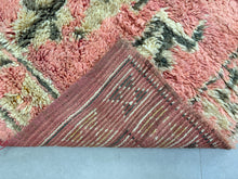 Load image into Gallery viewer, Pink Shag vintage rug - F70
