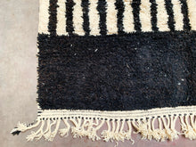 Load image into Gallery viewer, Moroccan rug hand knotted custom rug