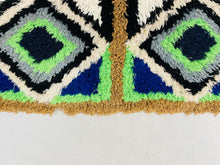 Load image into Gallery viewer, Boucherouite Rug,  vintage rug,  Berber Rug Vintage,  Morocco Rug,  Berber area rug,  Abstract rug,  Boho rug,  Unique rug,  Moroccan Rugs,  Antique rug,  Handmade rug,  runner rug, Authentic rug
