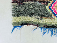 Load image into Gallery viewer, Boucherouite Rug,  vintage rug,  Berber Rug Vintage,  Morocco Rug,  Berber area rug,  Abstract rug,  Boho rug,  Unique rug,  Moroccan Rugs,  Antique rug,  Handmade rug,  runner rug, Authentic rug
