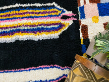 Load image into Gallery viewer, vintage moroccan rug, UniqueCraftsmanship, unique wedding gift, unique home decor, unique carpet, tufted rug, Traditional rug, Traditional Moroccan Rug, soft sheep wool rug, sheep wool, rugs for living room, rugs for bedroom, persian rug, perfect condition, oushak rug, oriental rug, nursery rug, Morocco rug, Morocco handmade rug, moroccan wool rug,  moroccan style rug, moroccan rugs, Moroccan Rug Design, Moroccan rug, Middle Atlas  luxury rug, living room, kitchen rug, Housewarming rug
