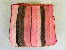 Load image into Gallery viewer, kilim pouf, berber pouf, moroccan pouf, wool pouf, 60x60x20 cm pouf
