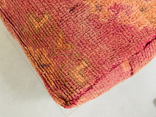 Load image into Gallery viewer, kilim pouf, berber pouf, moroccan pouf, wool pouf, 60x60x20 cm pouf
