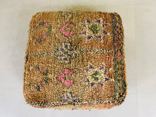 Load image into Gallery viewer, moroccan wool pouf, berber pouf, pouf , 60x60x20 cm pouf, kilim pouf, ottoman pouf
