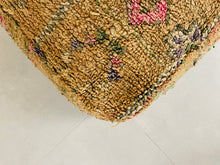 Load image into Gallery viewer, moroccan wool pouf, berber pouf, pouf , 60x60x20 cm pouf, kilim pouf, ottoman pouf
