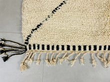 Load image into Gallery viewer, Authentic Berber Rug - beni ourain custom rug
