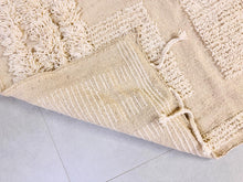Load image into Gallery viewer, All wool berber rug, Handmade rug, Beni ourain rug, Moroccan Ivory rug, Contemporary rug, Contemporary rug, Custom area rug, Berber rug, moroccan area rug, Moroccan rug, All wool rug, Beni ourain rug, Morocco rug