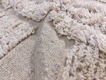 Load image into Gallery viewer, All wool berber rug, Handmade rug, Beni ourain rug, Moroccan Ivory rug, Contemporary rug, Contemporary rug, Custom area rug, Berber rug, moroccan area rug, Moroccan rug, All wool rug, Beni ourain rug, Morocco rug