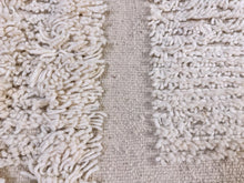 Load image into Gallery viewer, All wool berber rug, Handmade rug, Beni ourain rug, Moroccan Ivory rug, Contemporary rug, Contemporary rug, Custom area rug, Berber rug, moroccan area rug, Moroccan rug, All wool rug, Beni ourain rug, Morocco rug