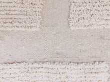 Load image into Gallery viewer, All wool berber rug, Handmade rug, Beni ourain rug, Moroccan Ivory rug, Contemporary rug, Contemporary rug, Custom area rug, Berber rug, moroccan area rug, Moroccan rug, All wool rug, Beni ourain rug, Morocco rug