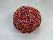 Load image into Gallery viewer, Round moroccan pouf cover - T66
