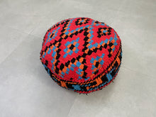 Load image into Gallery viewer, Round moroccan pouf cover - T2
