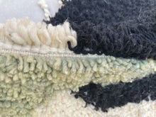 Load image into Gallery viewer, Custom Moroccan Round rug