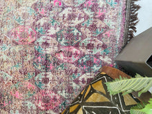 Load image into Gallery viewer, Handmade rug, Berber rug, Berber carpet, washable rug, the Wool rugs, vintage berber rug, Vintage rug, Authentic Moroccan Rug, Handmade Moroccan Rug, Moroccan rug, rug rugs