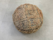 Load image into Gallery viewer, Round moroccan pouf cover - S1, Floor Cushions, The Wool Rugs, The Wool Rugs, 
