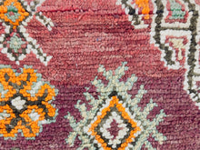 Load image into Gallery viewer, moroccan rug, berber rug, traditional rug, moroccan carpet, home decor, boho rug, washable rug, rug rugs, the wool rug , 5x9 rug 
