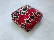 Load image into Gallery viewer, home decor, 
Kilim boho, 
Handwoven Textiles, 
Boho Pillow, 
Handwoven Pillow, 
Handmade flat woven, 
Decorative Pillow, 
Handmade Pillow, 
Decorative Cushion, 
Pillow Cover, 
Handmade Pillows, 
Kilim Pillow
