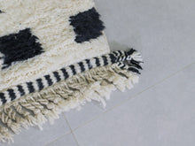 Load image into Gallery viewer, Boujaad Moroccan Rug  5x8 - A71, Rugs, The Wool Rugs, The Wool Rugs, 