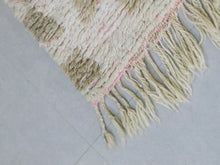 Load image into Gallery viewer, Moroccan Wool Rug 5x9 - A53, Rugs, The Wool Rugs, The Wool Rugs, 
