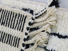 Load image into Gallery viewer, Beni ourain rug  5x7 - A69, Rugs, The Wool Rugs, The Wool Rugs, 