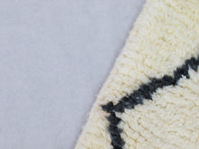 Load image into Gallery viewer, ivory white Moroccan Rug - 4x7 - A59, Rugs, The Wool Rugs, The Wool Rugs, 
