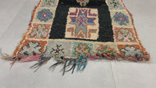 Load and play video in Gallery viewer, Vintage Moroccan Boucherouite Rug 2x7 ft - N7219
