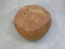 Load image into Gallery viewer, Round moroccan pouf cover - T51
