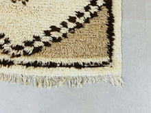 Load image into Gallery viewer, Beige boucherouite rug 2x6 ft - N7172, Boucherouite Rugs, The Wool Rugs, The Wool Rugs, 
