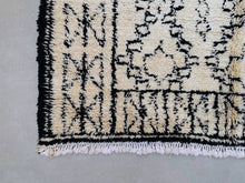 Load image into Gallery viewer, Floor rug, persian rug, Vintage Moroccan rug, Ivory Boujaad Rug, furniture and decor, Moroccan Rug, floor rug, Vintage Moroccan Rug, beni ourain rug, rugs for living room, Folk Art, old rug, funky rug