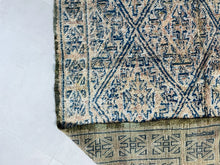 Load image into Gallery viewer, Vintage rug 5x9 - G5615 (Copy), Rugs, The Wool Rugs, The Wool Rugs, 
