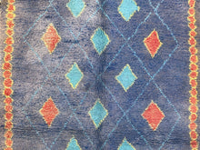 Load image into Gallery viewer, vintage carpet, oriental rug, vintage moroccan, furniture and decor, Vintage Area Rug, colorful rug, handmade rug, Boucherouite Rug, living room Rug, Morrocan rug, rugs for living room, Vintage Rug, boho rug