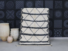 Load image into Gallery viewer, Handmade Moroccan  Rug 5x8 - A65
