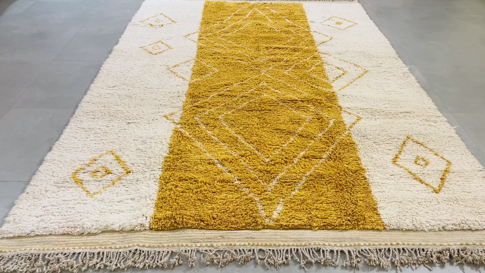 custom moroccan rugs, custom made moroccan rug, custom designed moroccan rugs, custom mademoroccan rugs, custom moroccan rug, custom moroccan rug weaving, custom order moroccan rug, custom order moroccan rugs, moroccan rug beni Ourain custom, moroccan beni Ourain custom direct