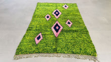 Load and play video in Gallery viewer, Unique Moroccan Rug 5x8, Handmade Rug, Azilal Abstract Carpet, Green Rug, Handmade Wool Rug, Moroccan Berber carpet, Bohemian Rug
