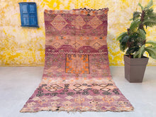 Load image into Gallery viewer, Vintage Moroccan rug 6x10 - V264, Rugs, The Wool Rugs, The Wool Rugs, 

