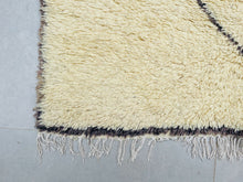 Load image into Gallery viewer, Beni ourain rug 5x8 - B607, Rugs, The Wool Rugs, The Wool Rugs, 