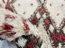Load image into Gallery viewer, Vintage rug 6x10 - V449, Rugs, The Wool Rugs, The Wool Rugs, 
