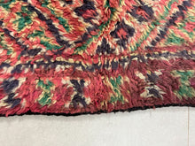 Load image into Gallery viewer, Vintage rug 5x8 - V428, Rugs, The Wool Rugs, The Wool Rugs, 

