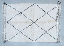 Load image into Gallery viewer, Beni ourain rug 5x7 - B660, Rugs, The Wool Rugs, The Wool Rugs, 
