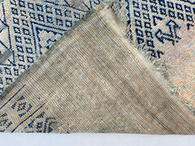 Load image into Gallery viewer, Vintage Moroccan rug 6x9 - V260, Rugs, The Wool Rugs, The Wool Rugs, 
